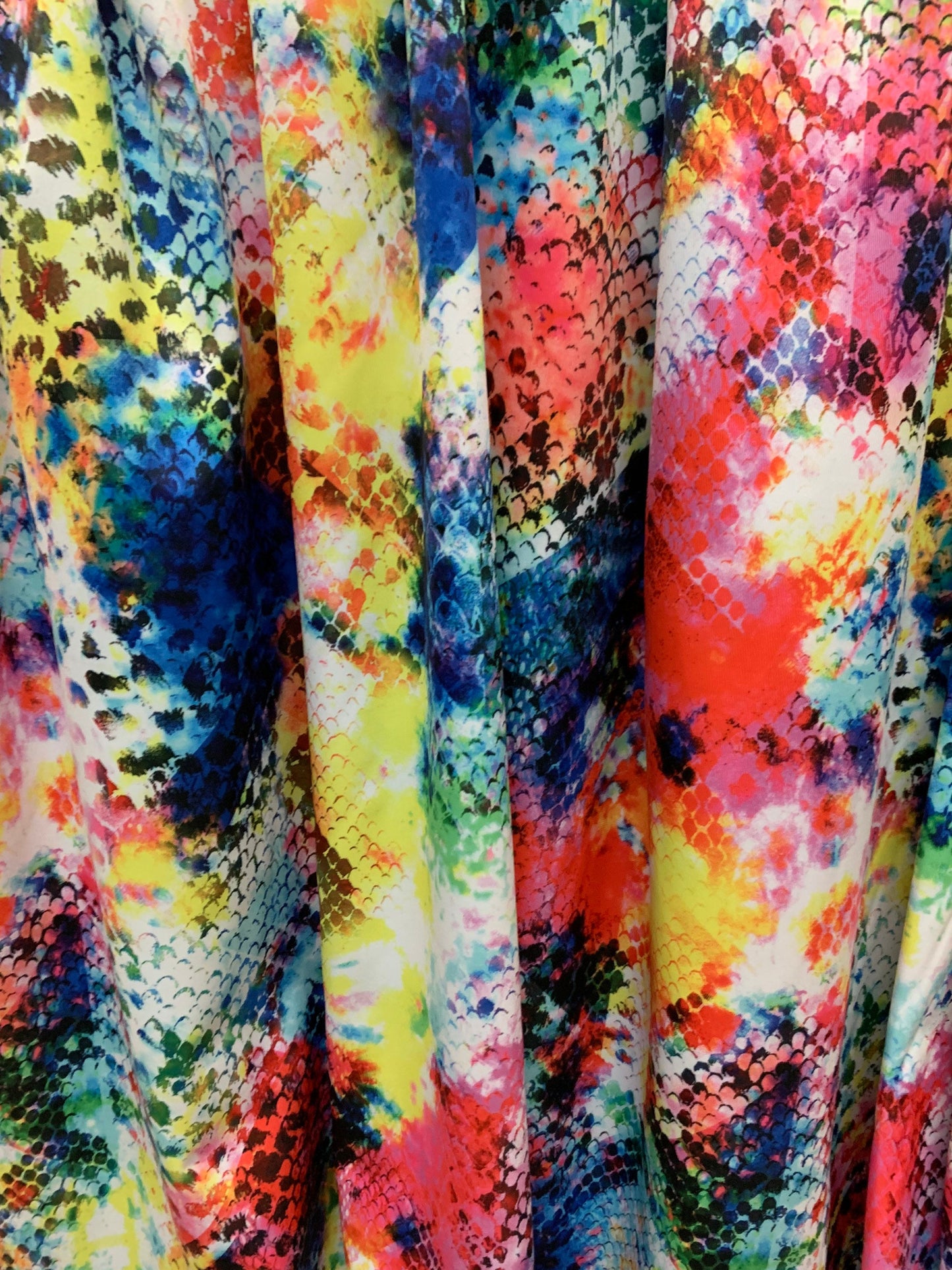 New Anaconda tie dye design print on the nylon spandex 4-way stretch 58/60”sold by the YD.ships worldwide from Los Angeles California USA.