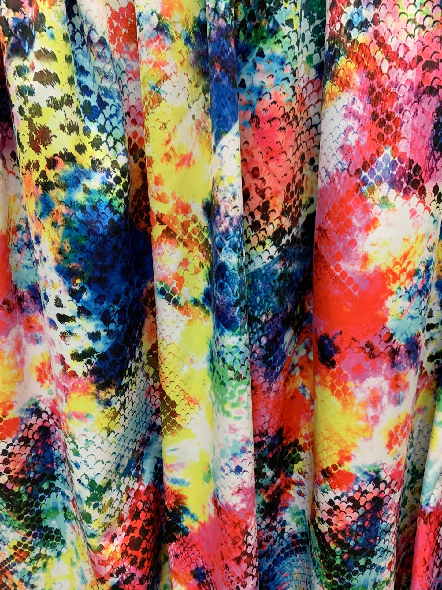New Anaconda tie dye design print on the nylon spandex 4-way stretch 58/60”sold by the YD.ships worldwide from Los Angeles California USA.