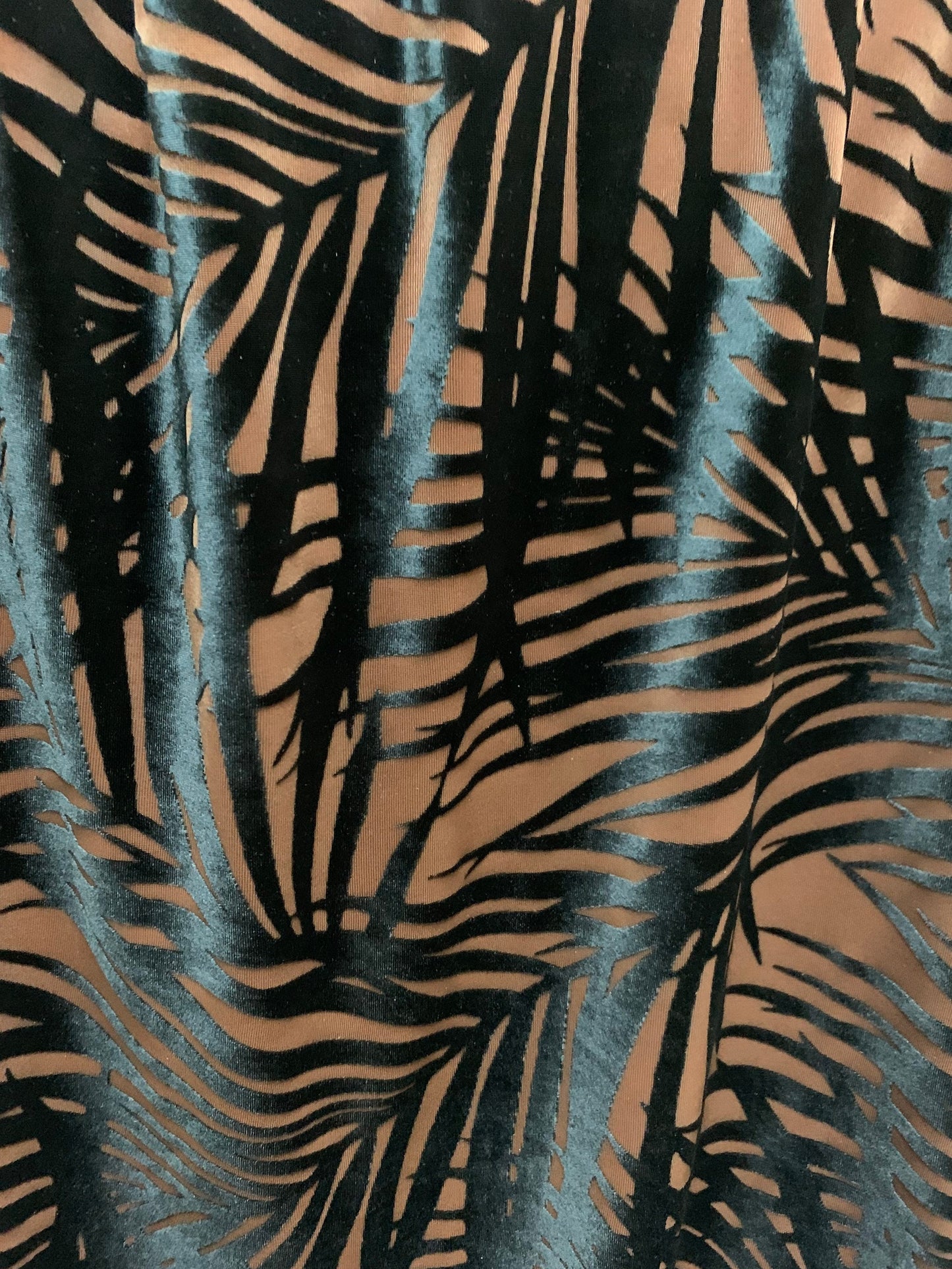 New burnout velvet exotic design 4-stretch 58/60”sold by the YD.ships worldwide from Los Angeles California USA.