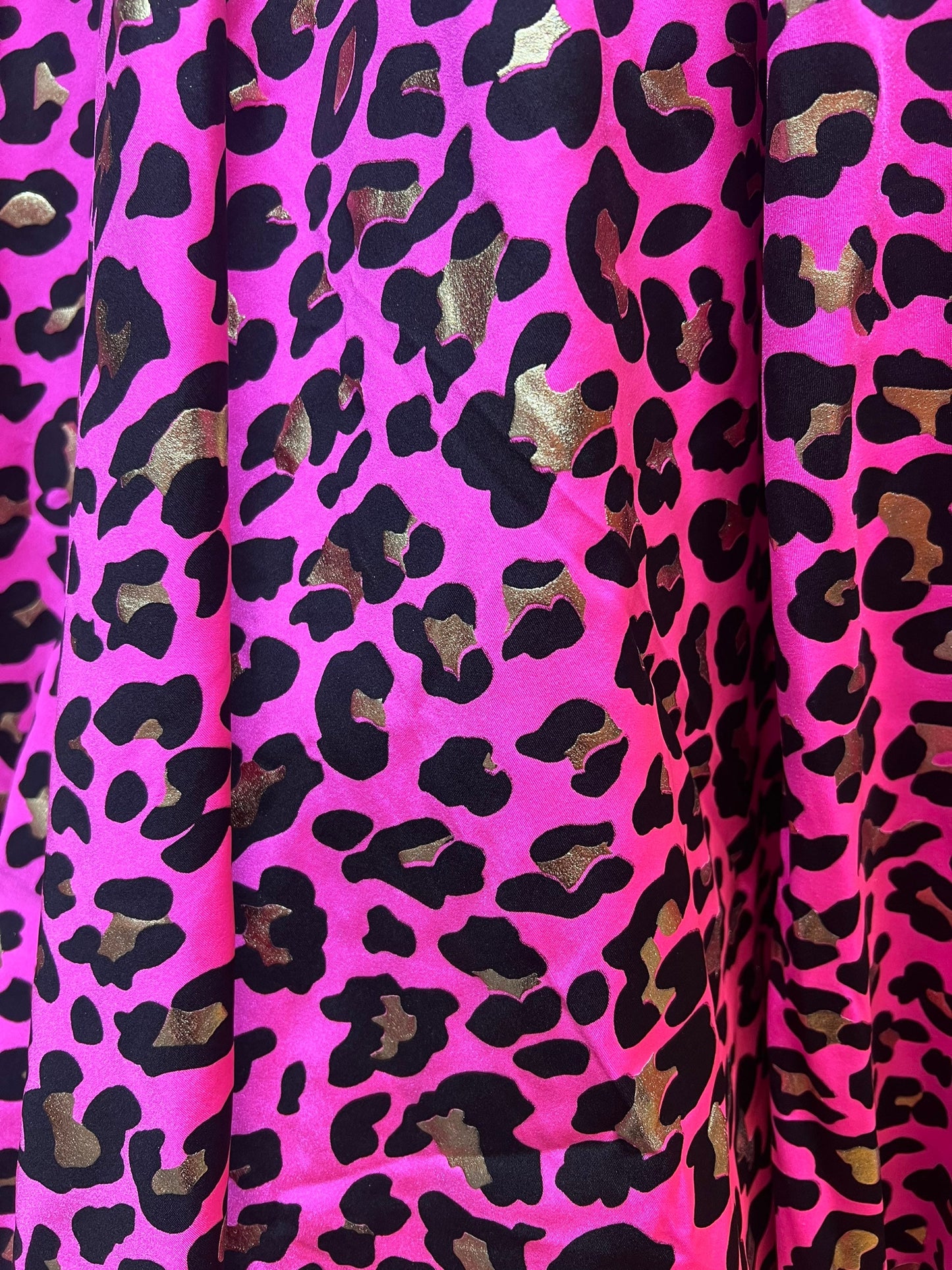 New leopard pattern design with metallic nylon spandex 4- stretch 58/60”sold by the YD.Ships worldwide from Los Angeles California USA.
