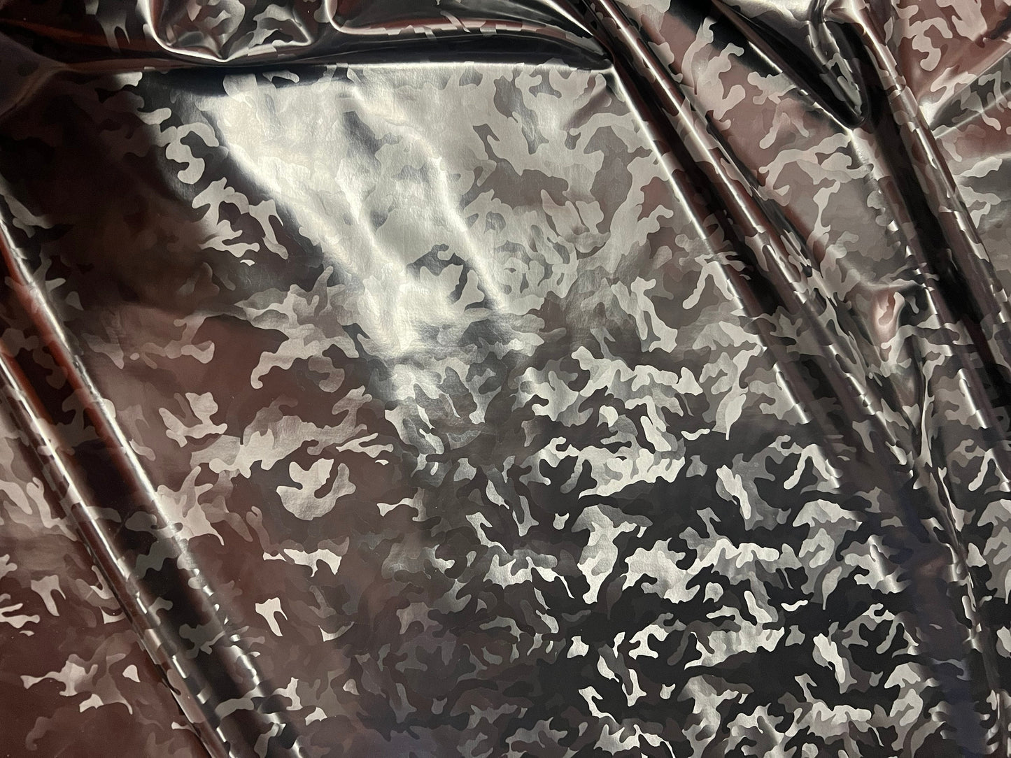 Great shining vinyl 3D camouflage design 4-way stretch 58/60”sold by the YD.Ships worldwide from Los Angeles California USA