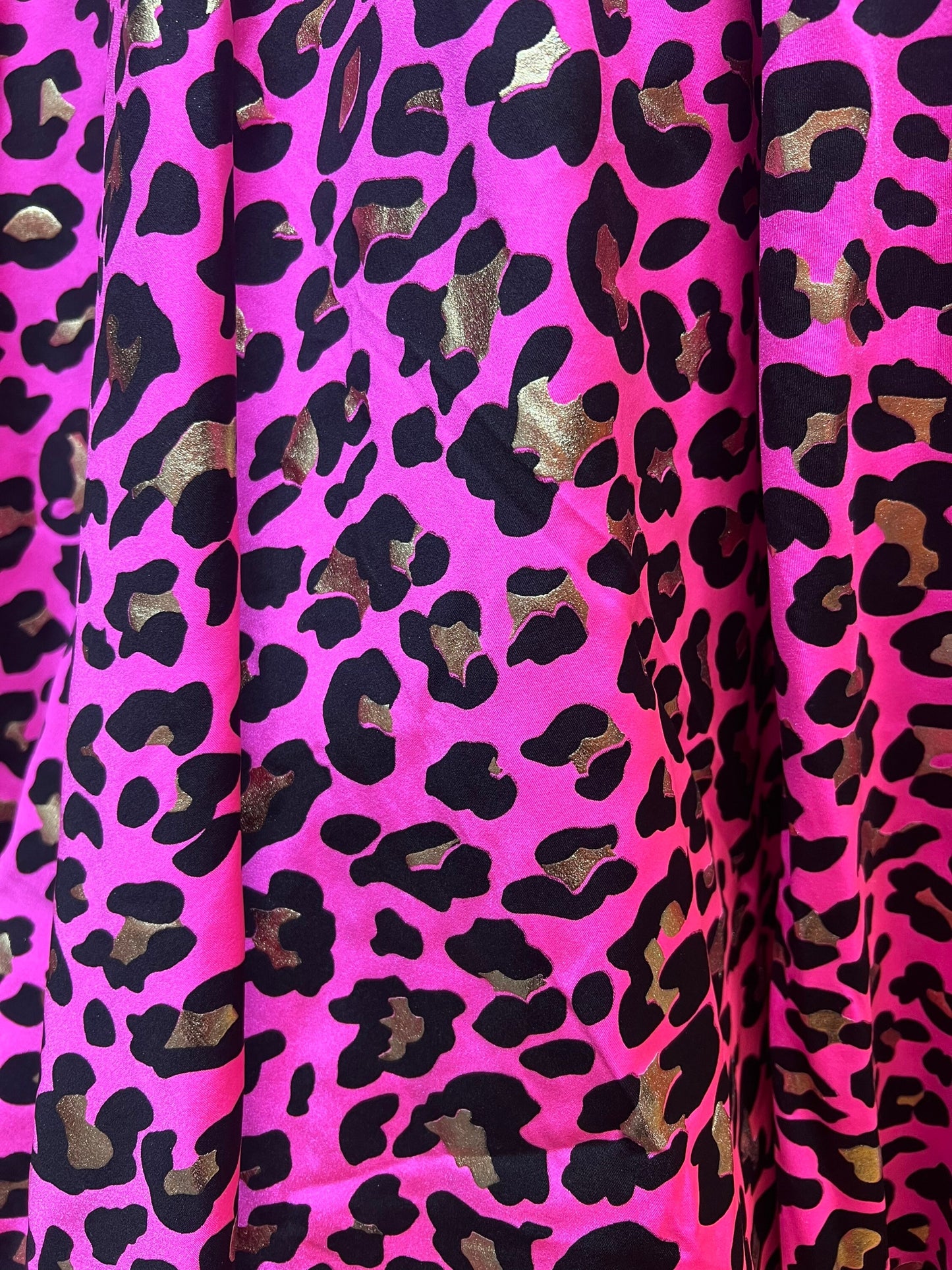 New leopard pattern design with metallic nylon spandex 4- stretch 58/60”sold by the YD.Ships worldwide from Los Angeles California USA.