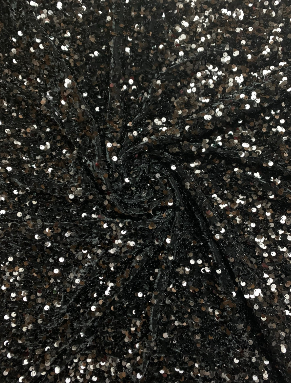 Luxury stretch velvet with shiny sequins 2-way stretch 58/60”sold by the YD.ships worldwide from Los Ángeles California USA