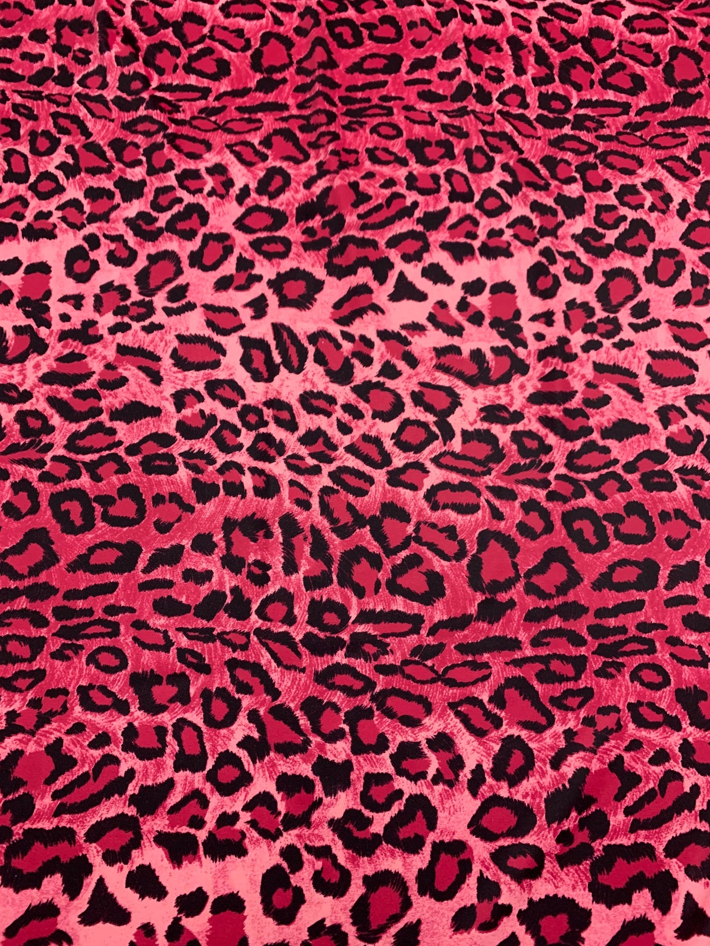 New jaguar design print on the best quality nylon spandex 4-way stretch 58/60”sold by the YD. ships Worldwide from Los  Ángeles California.