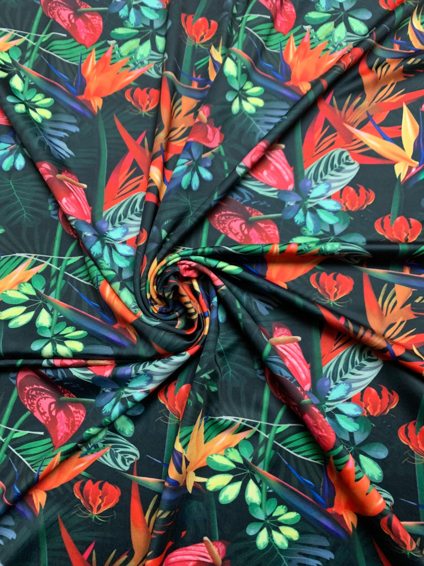 Tropical flowers design print on the best quality nylon spandex 4-stretch 58/60”sold by the YD.ships worldwide from Los Ángeles California.