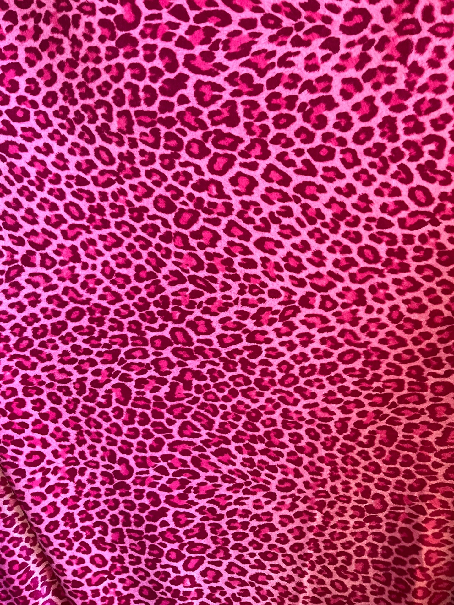 Pretty leopard design print on velvet 420gms 4way stretch 58/60”sold by the YD. Ships worldwide from Los Angeles California USA.