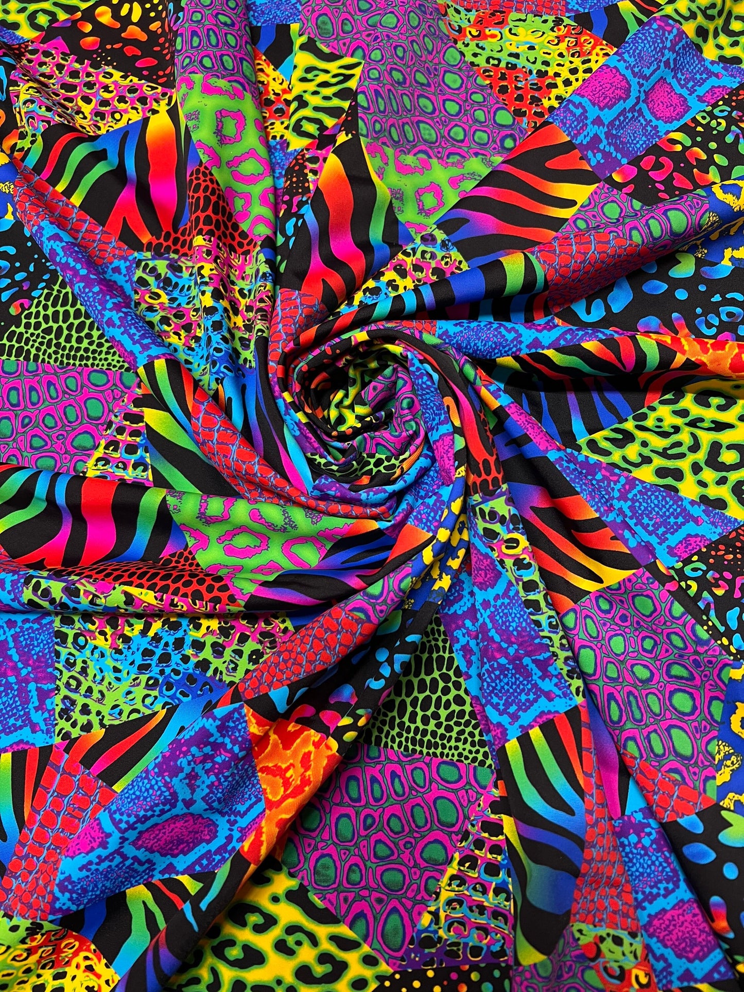 Colorful safari design print on the best quality of nylon spandex 4-stretch 58/60”sold by the YD.ships worldwide from Los Angeles California