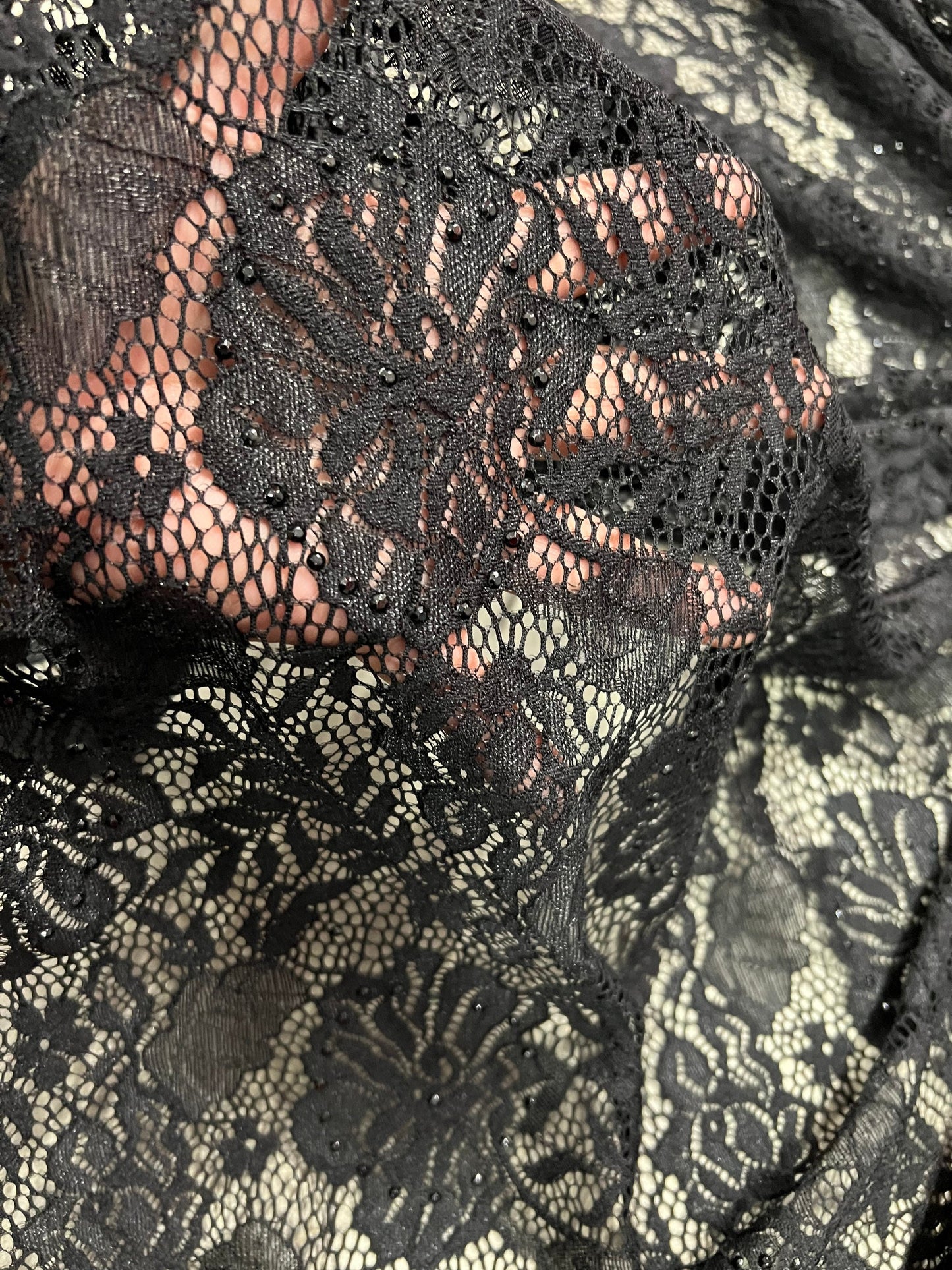 New Isabella lace design 4-way stretch 58/60”sold by the YD.ships worldwide from Los Angeles California USA