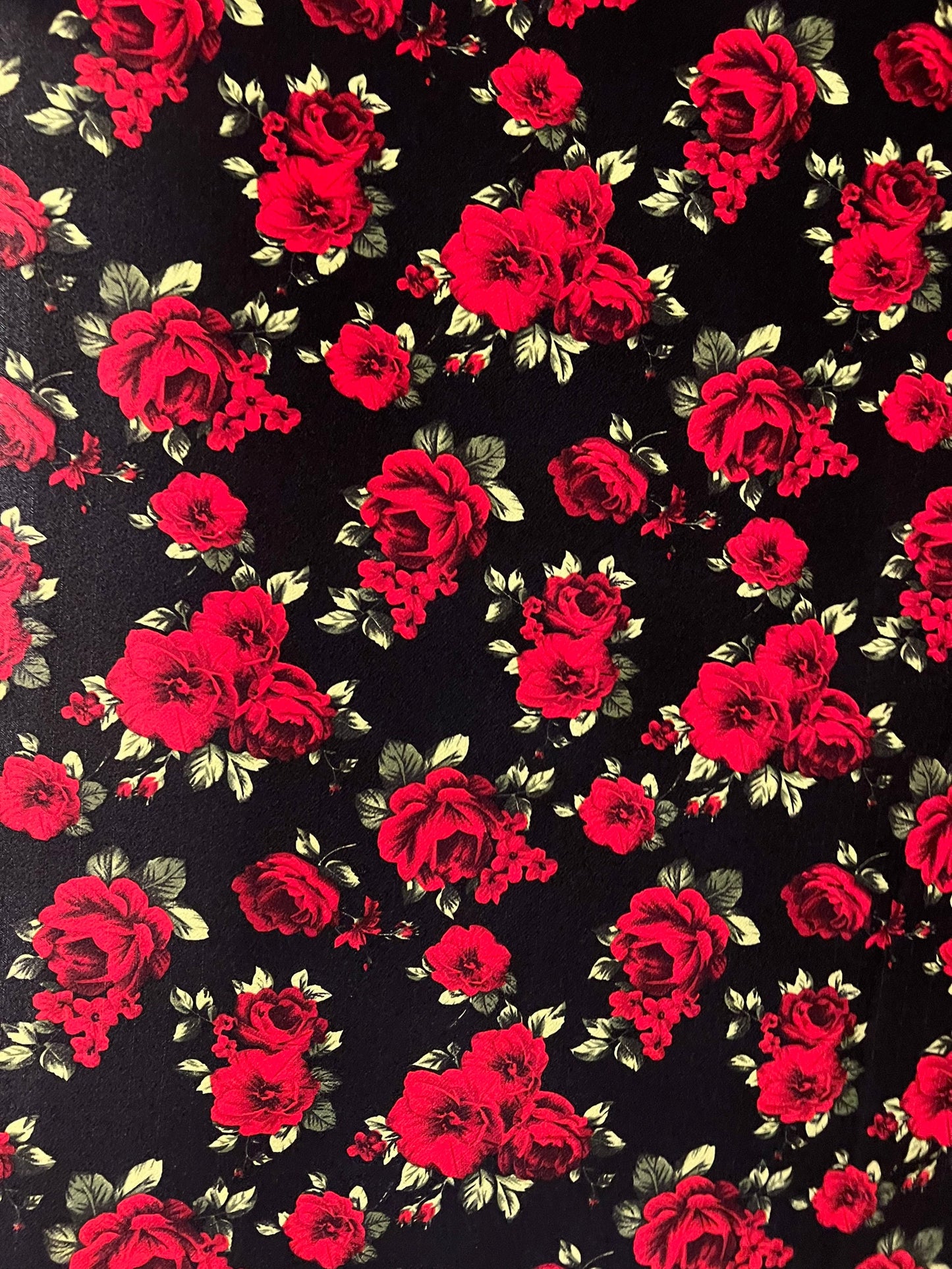 Red roses garden design print on poly spandex 4-stretch 58/60”sold by the YD. Ships worldwide from Los Angeles California USA.