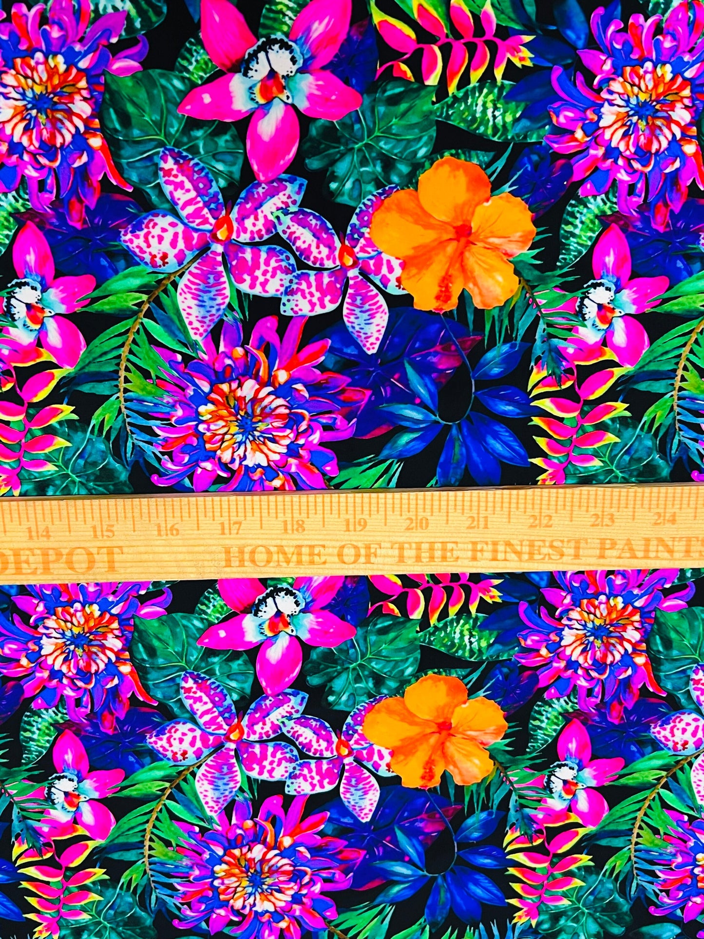 Hawaiian floral jungle design print on the best quality of nylon spandex 4-way stretch 58/60”sold by the YD.Ships worldwide from Los Angeles