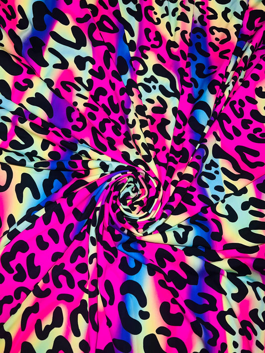 New Amazing cheetah design print on the best quality of nylon spandex 4-way Stretch 58/60” sold by the YD.Ships worldwide from Los Angeles.