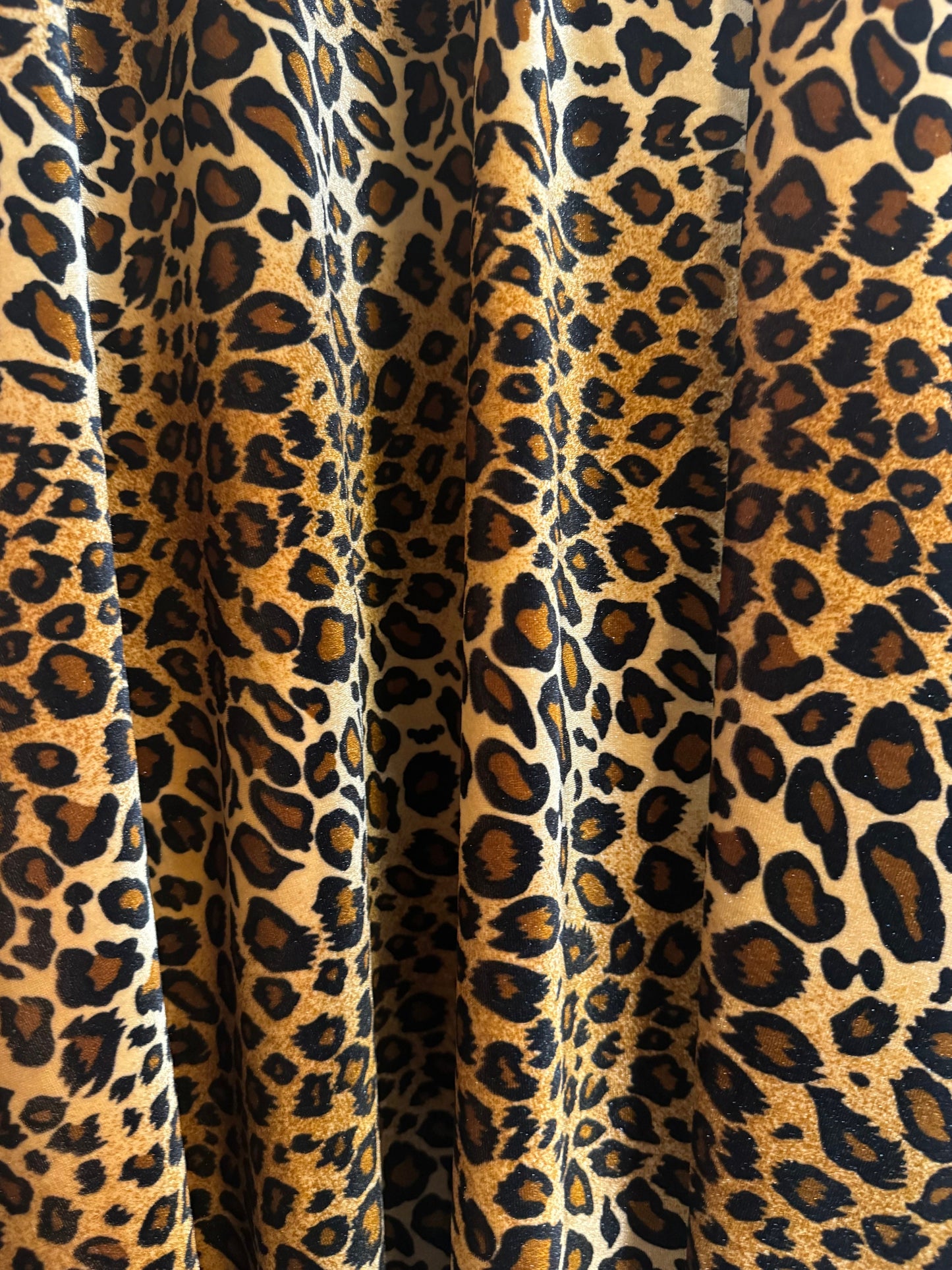 luxury Leopard design print on stretch velvet poly spandex 4way stretch 58/60”sold by the YD.Ships worldwide from Los Angele California USA.