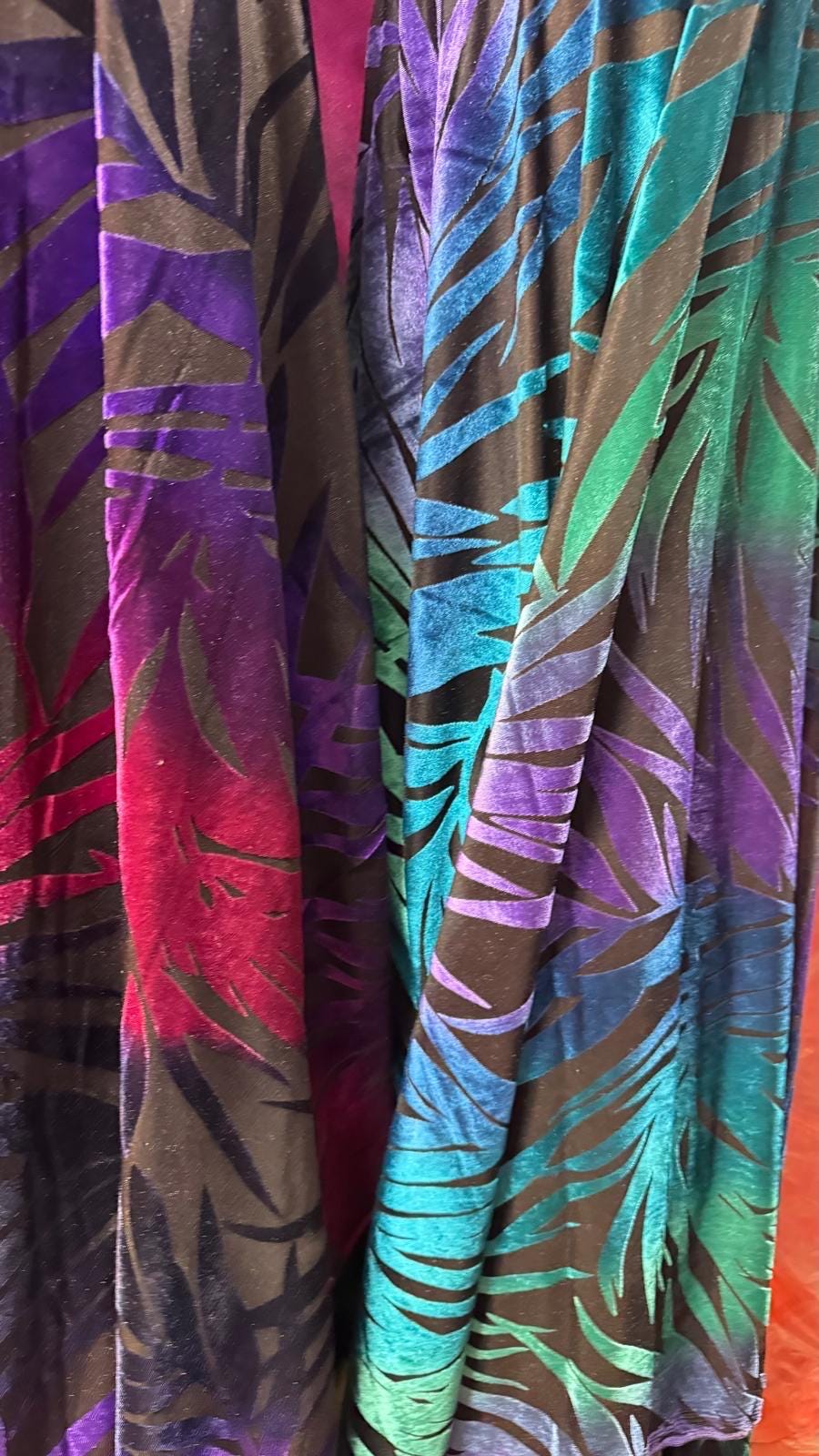 New Tie Dye Palm Tree burnout velvet design 4-stretch 58/60”sold by the YD.ships worldwide from Los Angeles California USA.