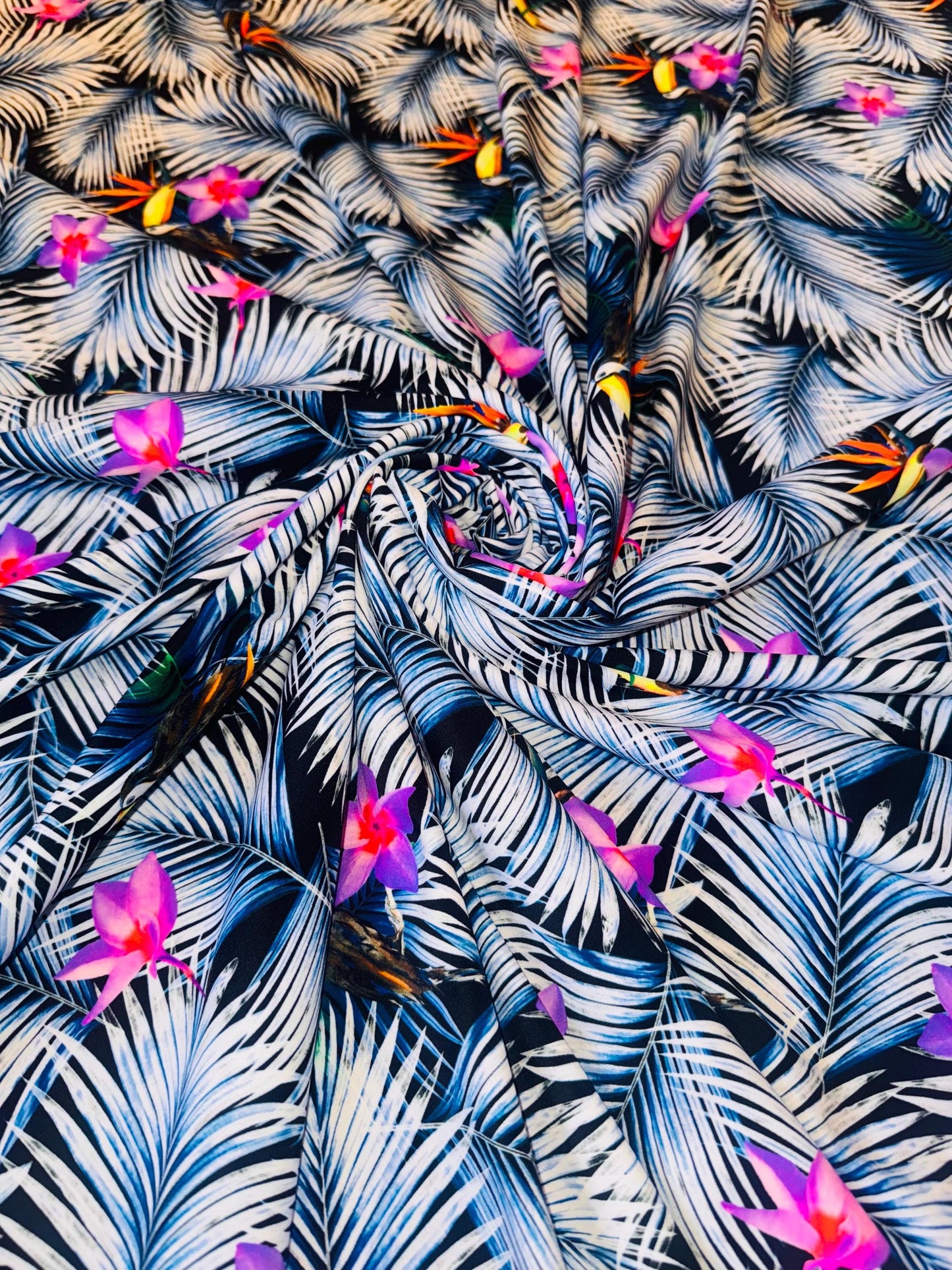 NEW Hawaiian tropical floral design print on the best quality of nylon spandex 4-stretch 58/60”sold by the YD.ships worldwide from LA