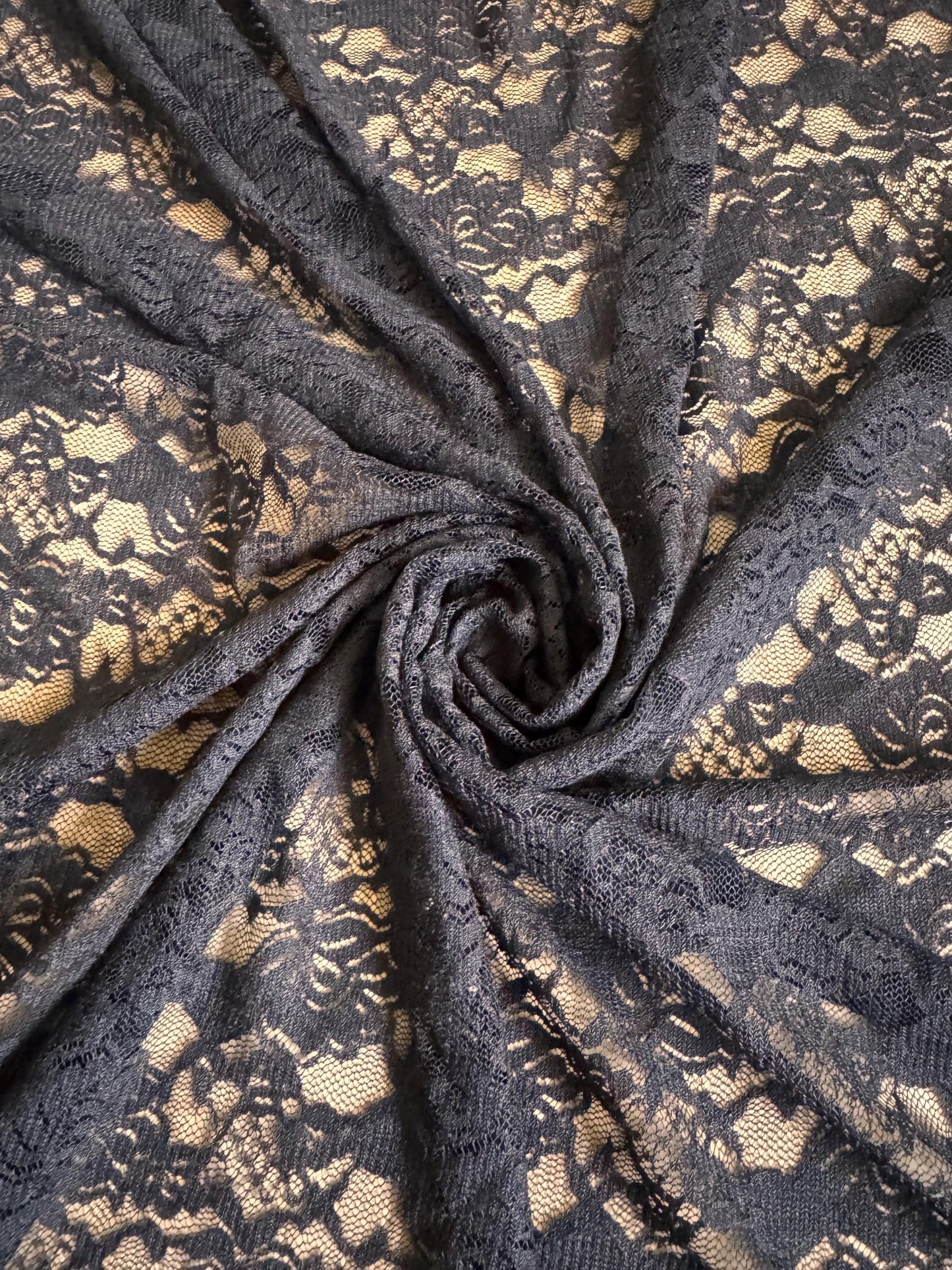 New vicky lace design 4-way stretch 58/60”sold by the YD.ships worldwide from Los Angeles California USA