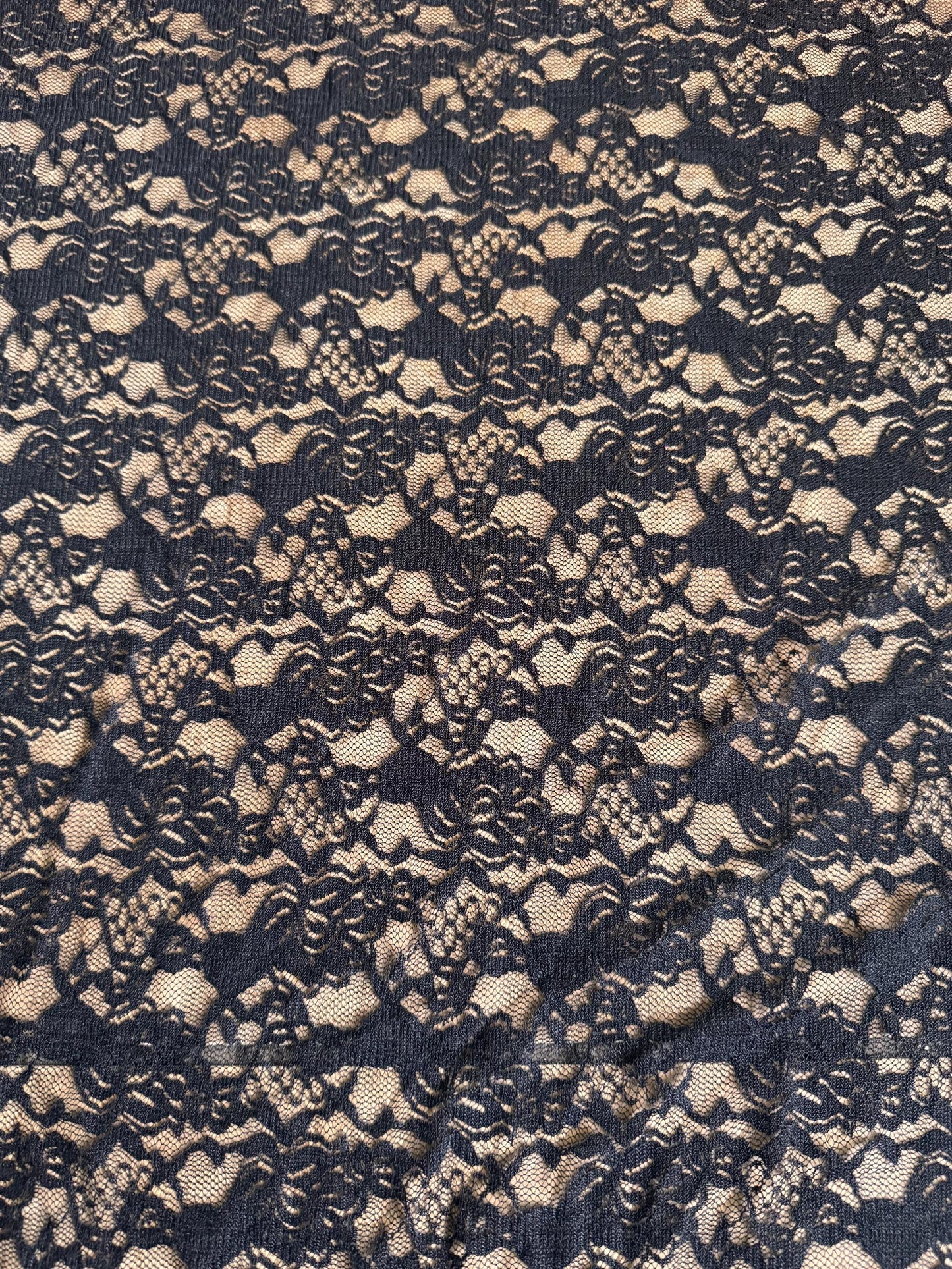 New vicky lace design 4-way stretch 58/60”sold by the YD.ships worldwide from Los Angeles California USA