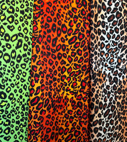 Exotic leopard skin design print on the best quality nylon spandex 4-way stretch 58/60”sold by the YD.ships worldwide from Los Ángeles