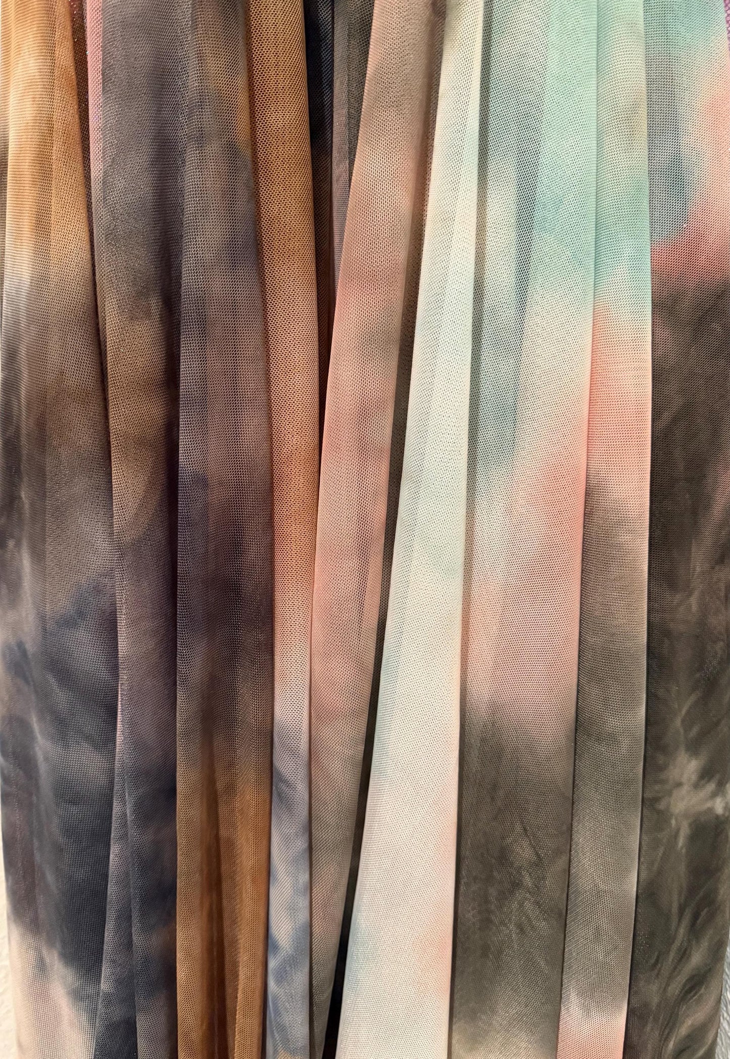 Power mesh tie dye design print on the best quality of nylon spandex 4-way stretch 58/60”sold by the YD.Ships worldwide from Los Angeles CA