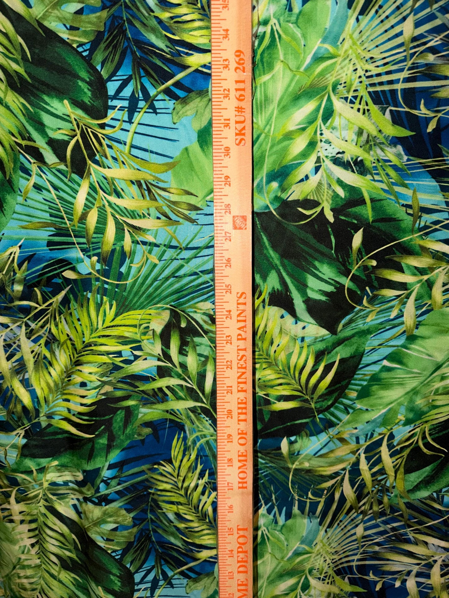 New Tropical leaves pattern design print on the best quality nylon spandex 4-stretch 58/60”sold by the YD.ships worldwide from Los Angeles