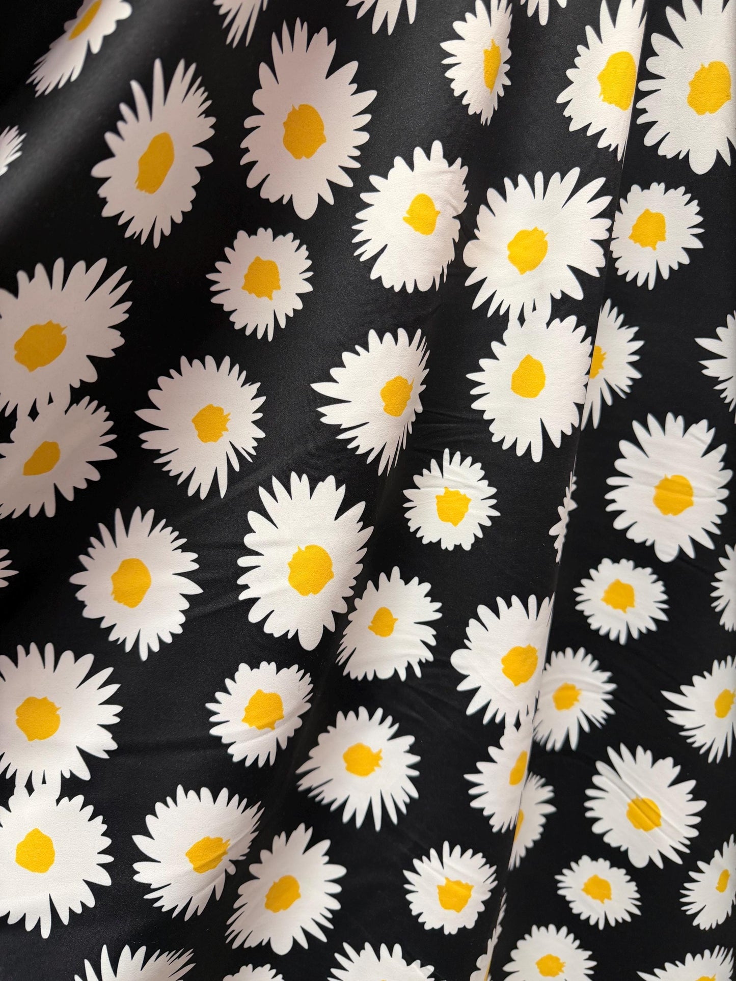 New Cute Daisy floral design print on the best quality of nylon spandex 4-stretch 58/60”sold by the YD.ships worldwide from Los Angeles