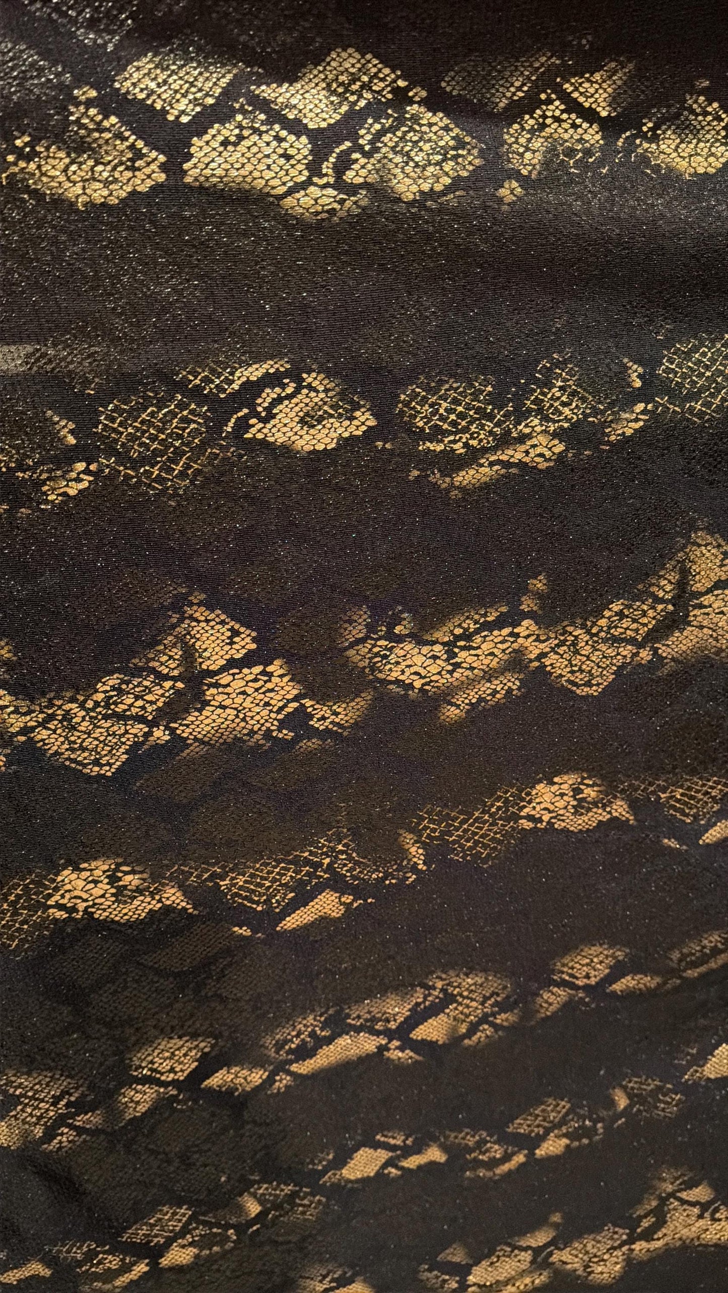 New metallic skin snake nylon spandex4-way stretch 58/60”sold by the YD.ships worldwide from Los Angeles California USA